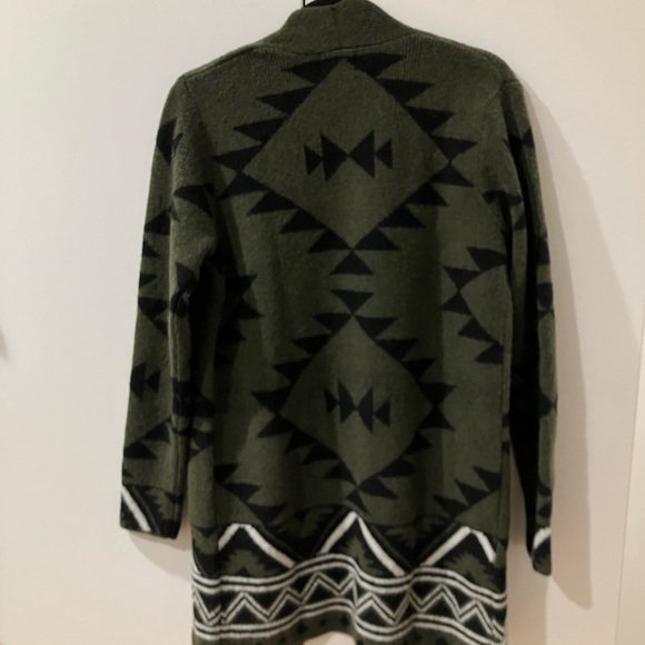 Frye Women’s Green Aztec Cardigan Size Small - Picture 7 of 11